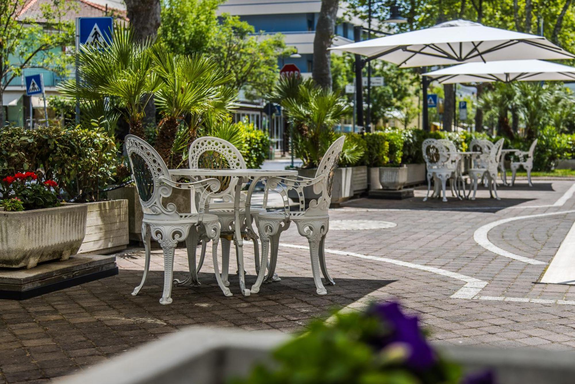 Hotel Stacchini Cesenatico Exterior foto